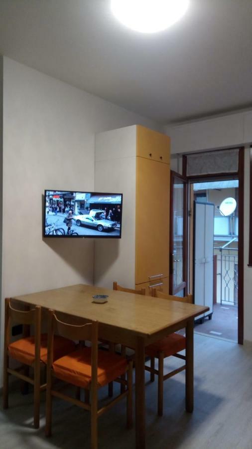 Appartamento Al Mare Lorella Sottomarina Exterior foto